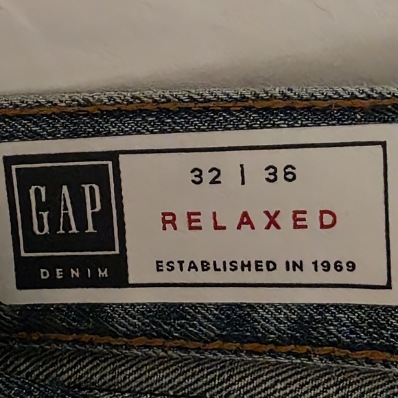 GAP 32/36 Relaxed Fit Blue Jeans - Picture 3 of 4